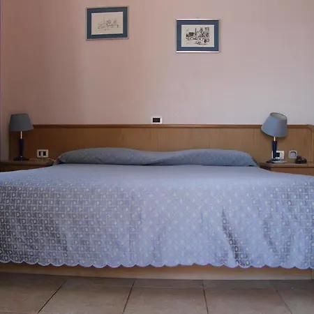 Hotel Tirrenia Lido di Ostia